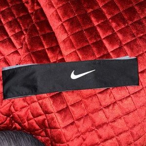 Nike reversible headband NWOT